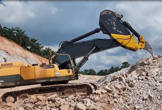Excavateur de la roche de bras pour une puissance maximale dans les projets de creusement de roches