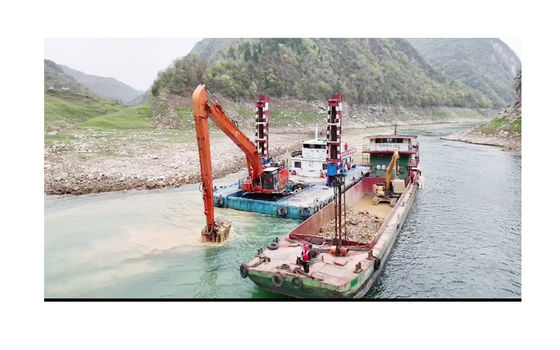 Travaux de dragage Excavateur à bras long Utiliser du matériel Q355B pour la rivière