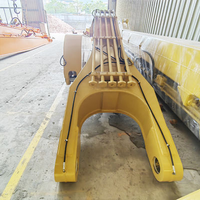 Excavateur amphibie à bras étendu: conçu pour la force et la polyvalence