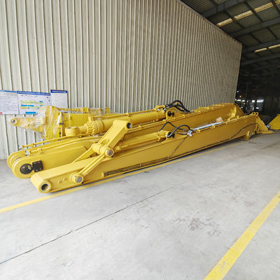 Excavateur amphibie à bras étendu: conçu pour la force et la polyvalence